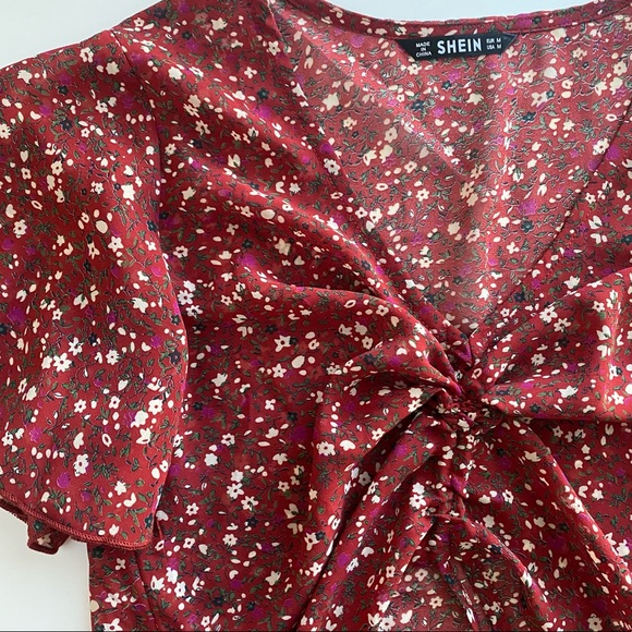 NWOT Red Floral Cinched Tie Blouse - Picture 6 of 12